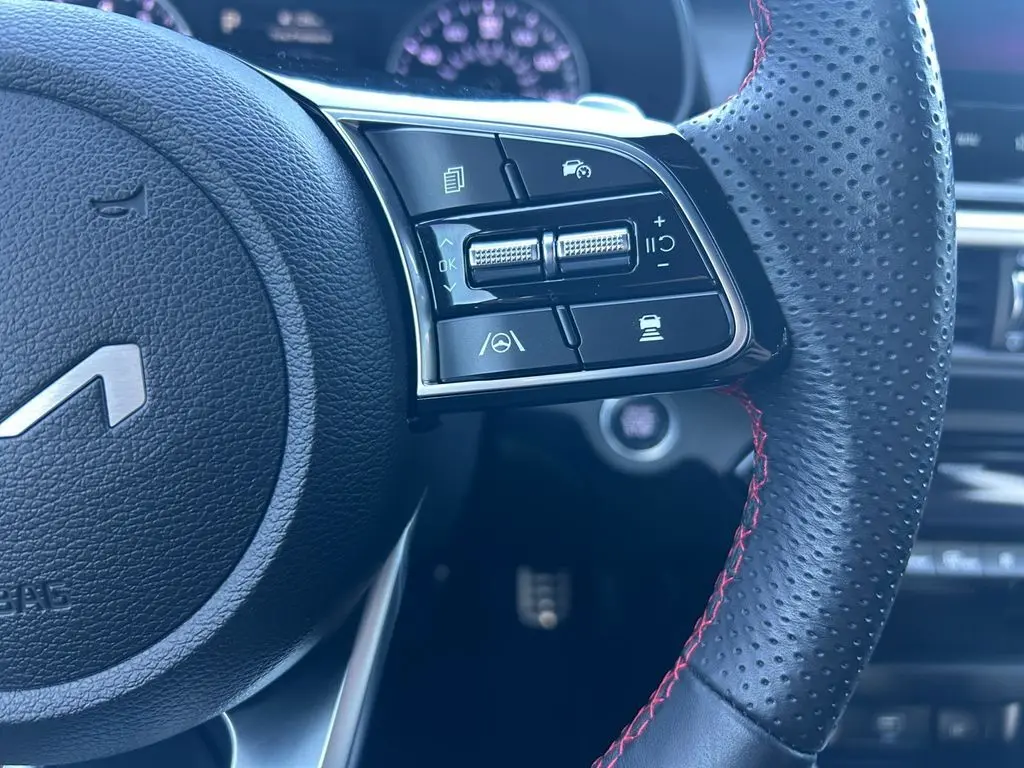 2023 Kia Forte GT photo 16