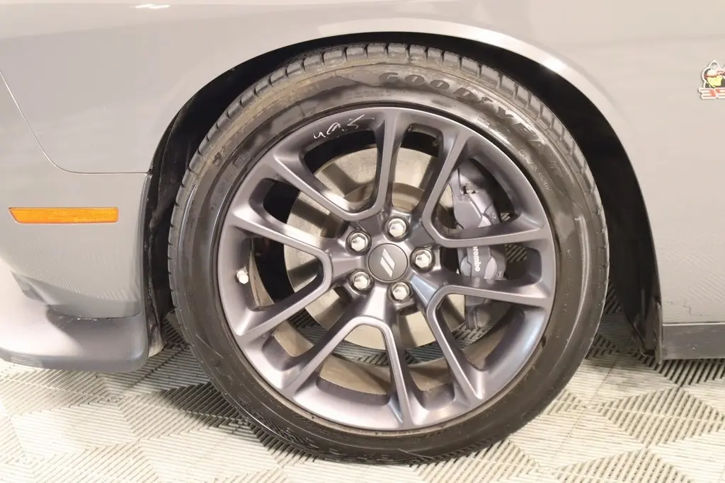2023 Dodge Challenger R/T Scat Pack photo 7