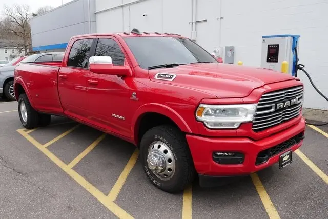 Used 2022 RAM Ram 3500 Pickup Laramie with VIN 3C63RPJL3NG269009 for sale in Garrettsville, OH
