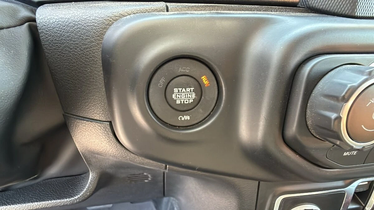 2022 Jeep Gladiator Mojave - Photo 18