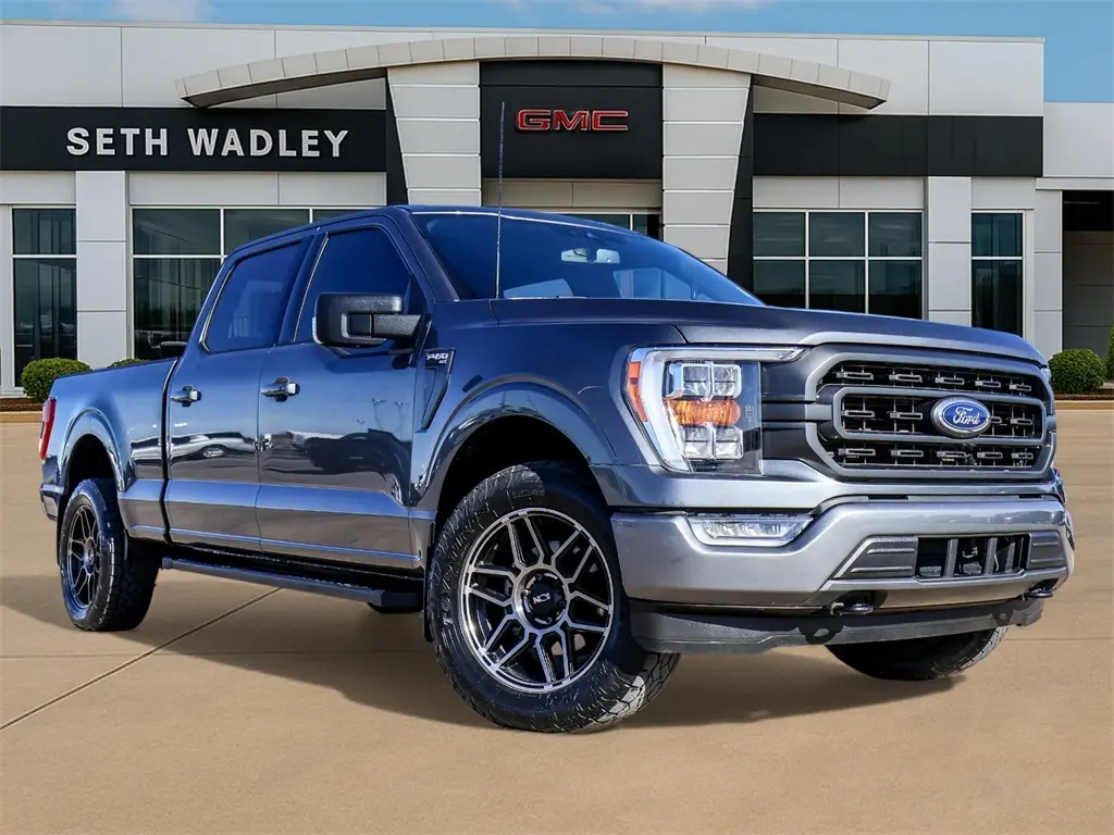 2023 Ford F-150 XLT's photo