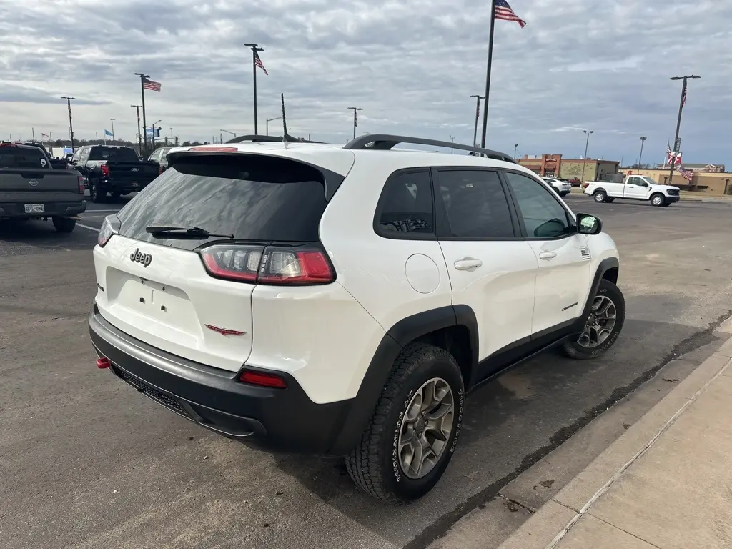 2020 Jeep Cherokee Trailhawk photo 2