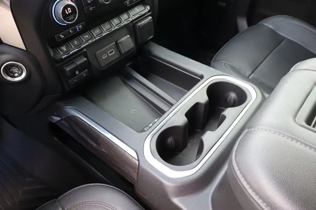 2022 Chevrolet Silverado LTZ photo 28