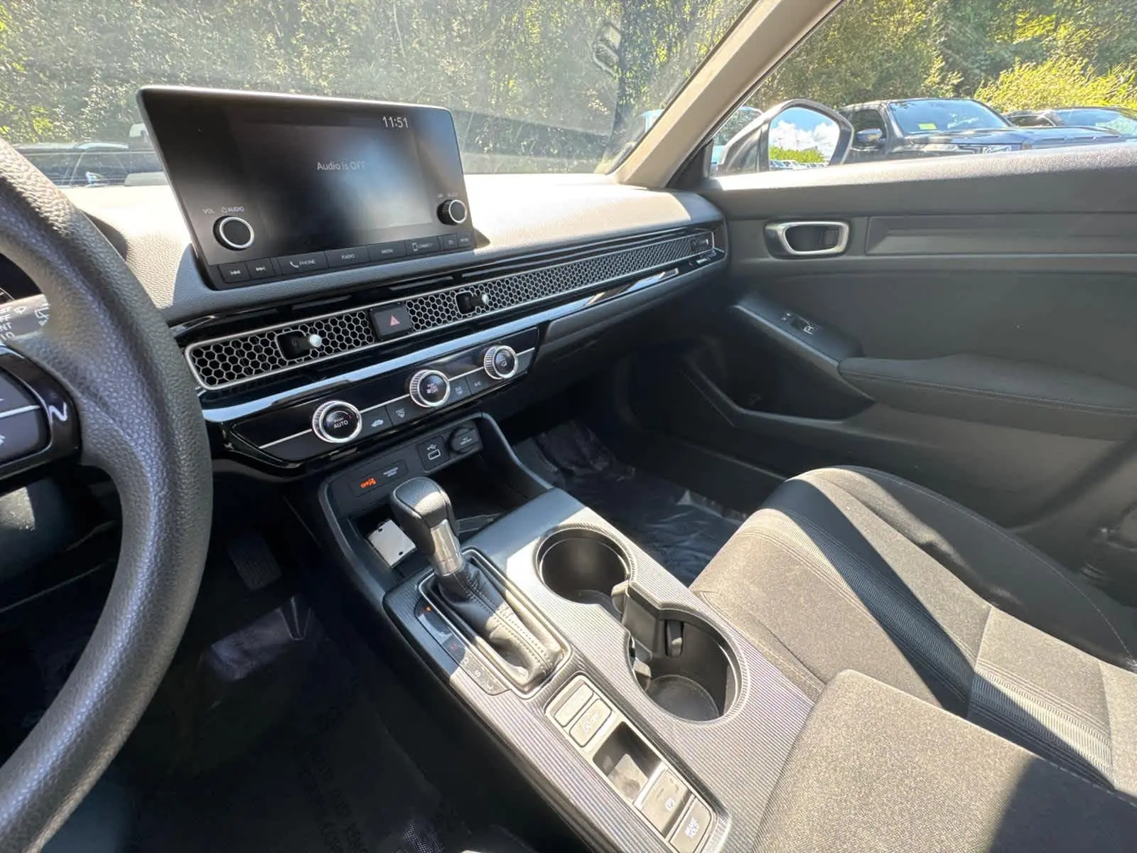 2024 Honda Civic Hatchback LX photo 26