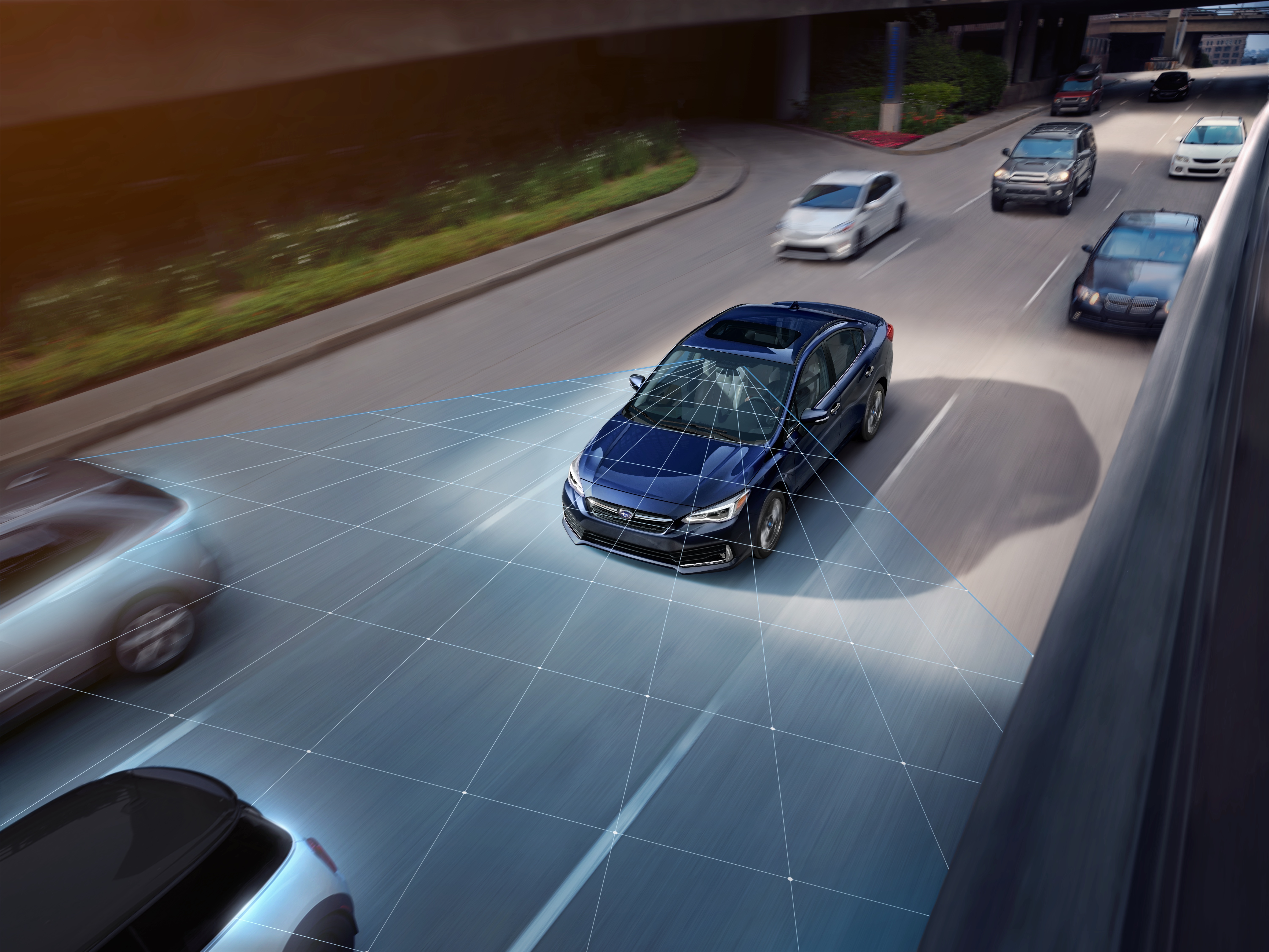 Una ilustración fotográfica que muestra los sensores de la tecnología de asistencia al conductor EyeSight® en un Subaru Legacy 2022 conduciendo por una autopista.