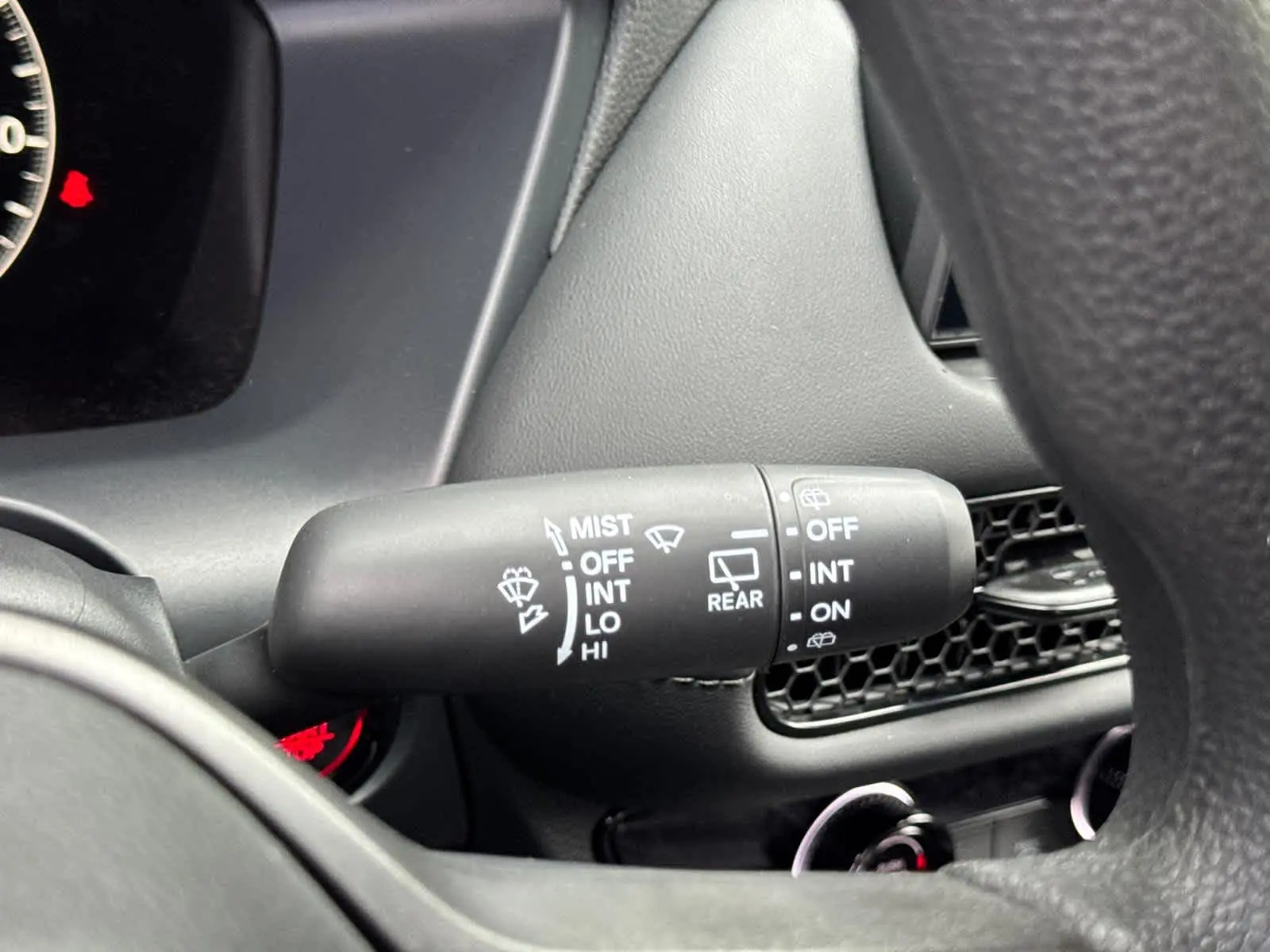 2026 Honda HR-V LX photo 17