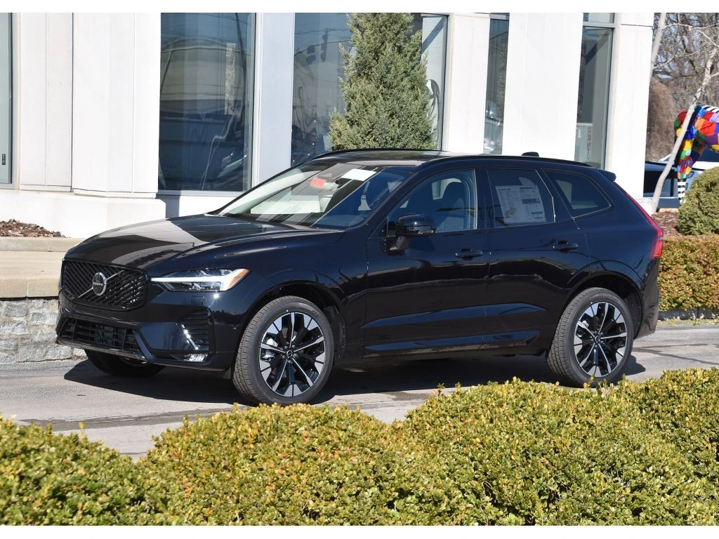 2026 Volvo - image 6