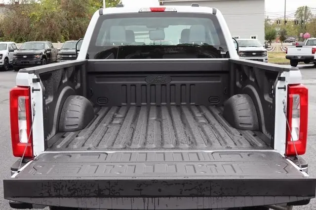 2026 Ford F-250 photo 17