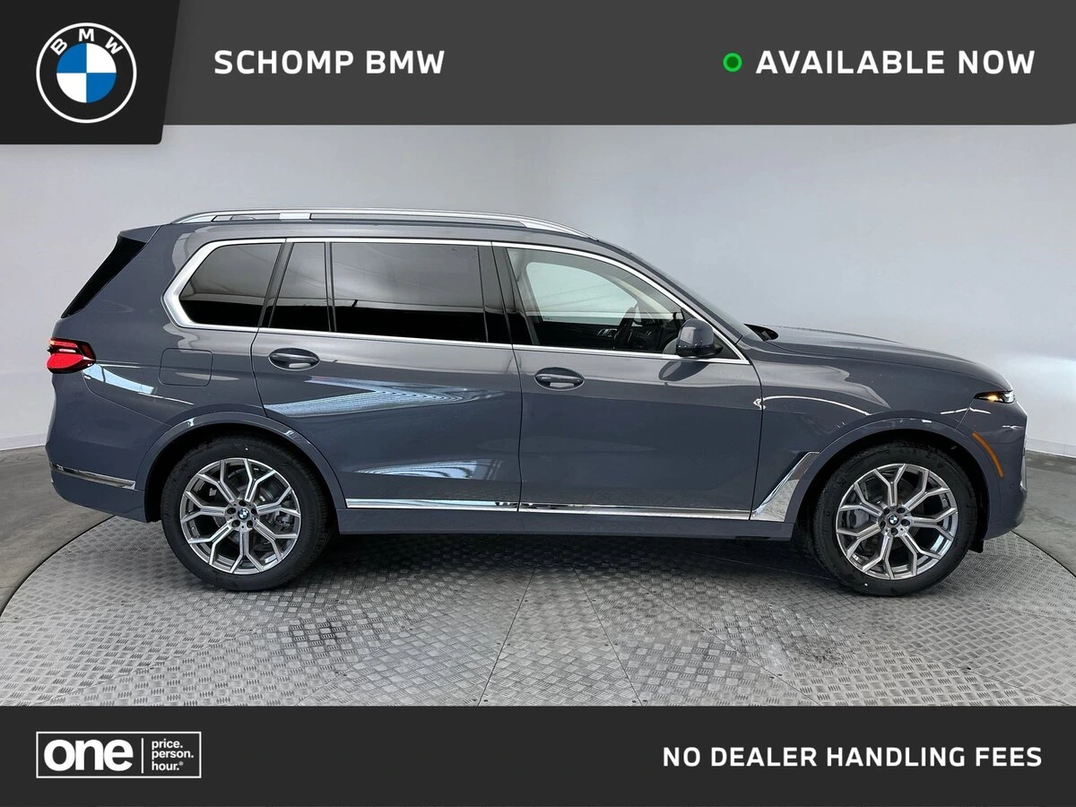 2025 BMW X7 xDrive40i's photo