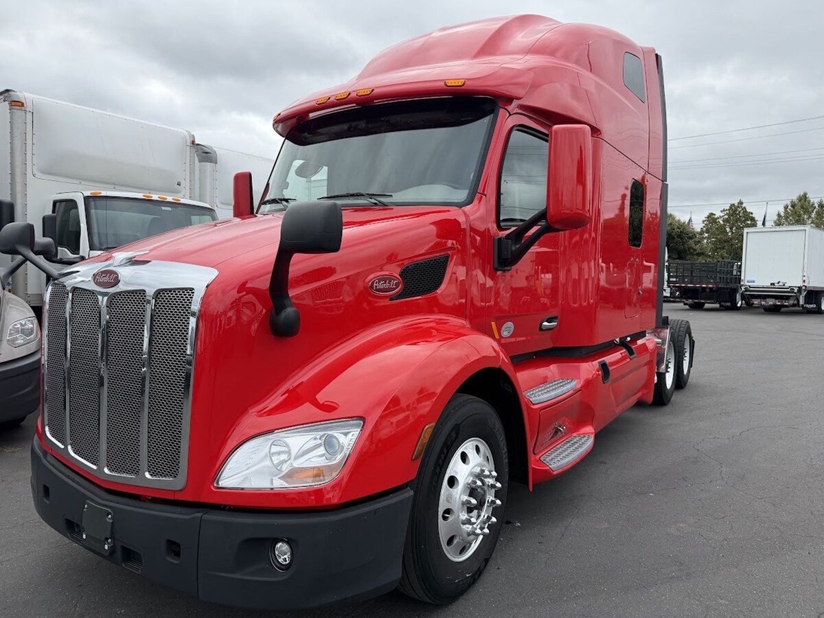 2022 Peterbilt in Portland, OR — photo 3