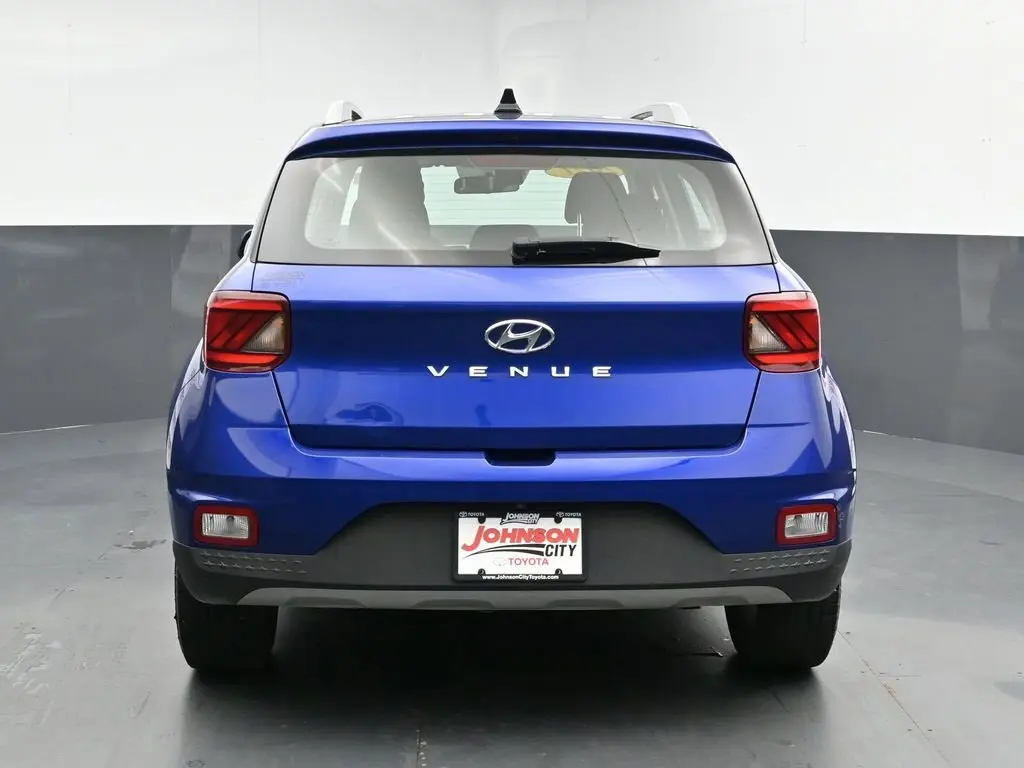 2021 Hyundai Venue SEL photo 7