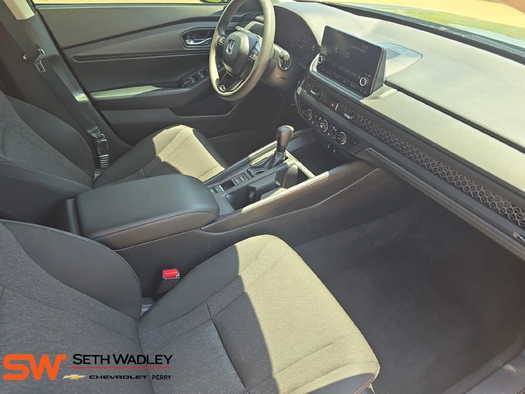 2025 Honda Accord SE - Photo 10