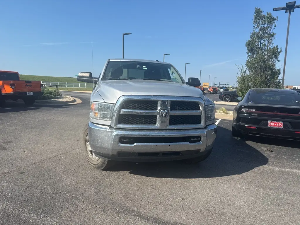 2017 Ram 2500 Tradesman photo 2