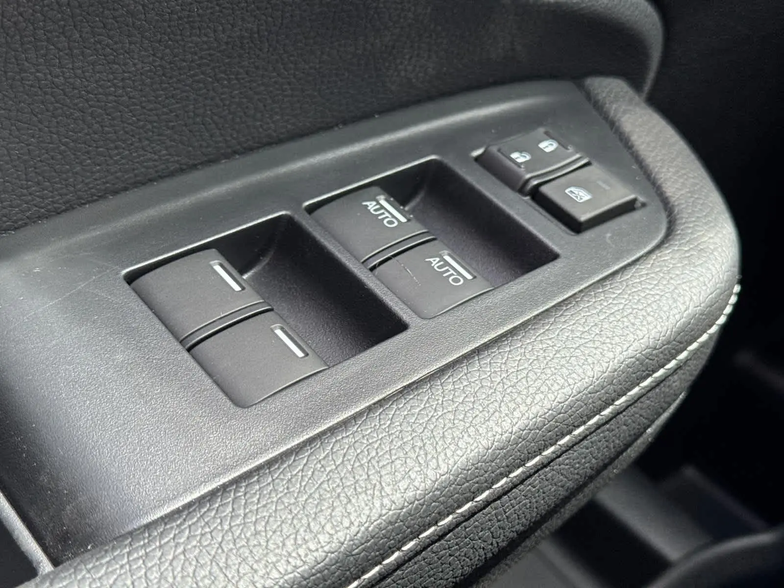 2025 Honda Ridgeline RTL photo 24