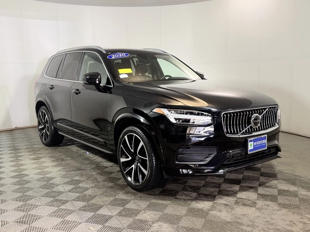 2020 Volvo - image 8