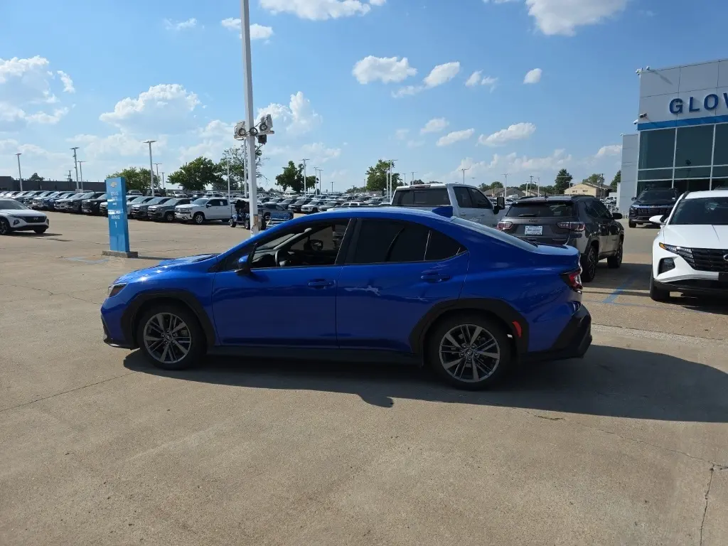 2022 Subaru WRX Base photo 6