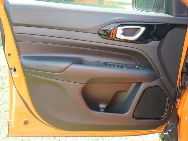 2026 Jeep Compass Latitude Altitude - Photo 13