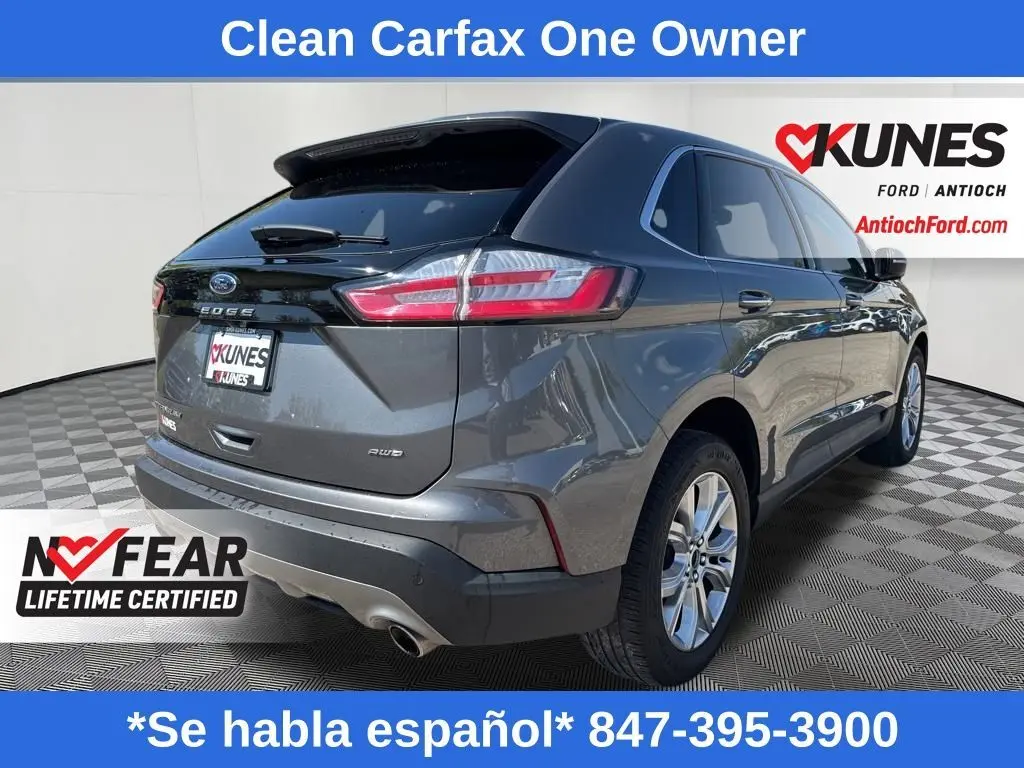 2024 Ford Edge Titanium photo 3