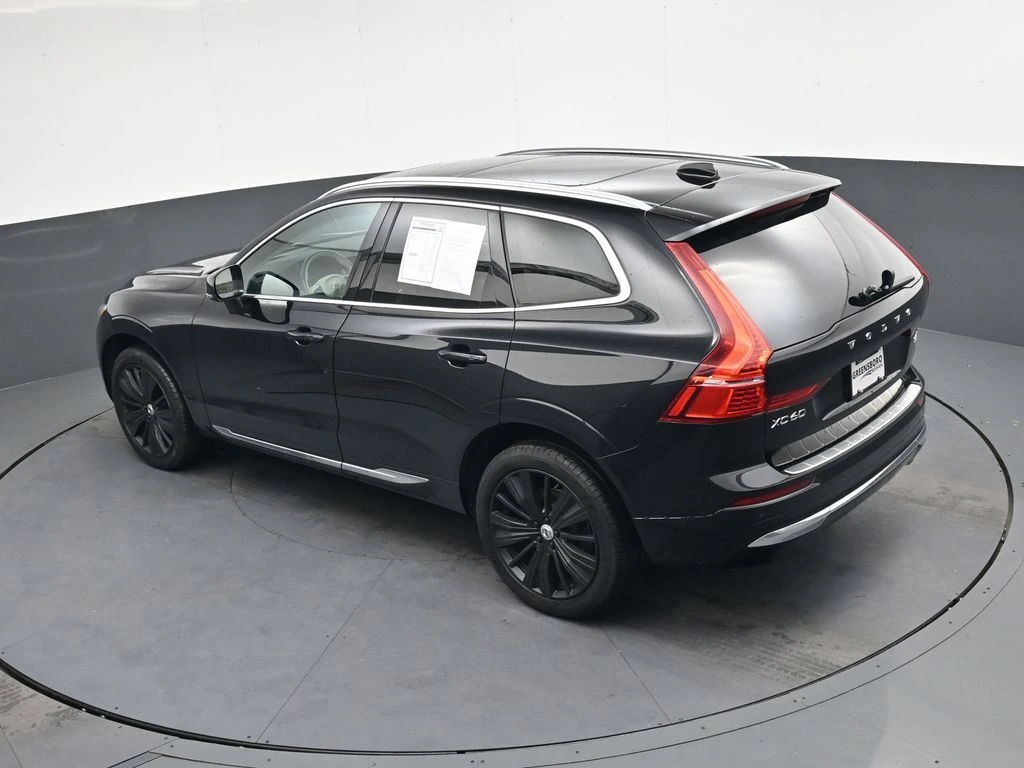 2022 Volvo - image 27