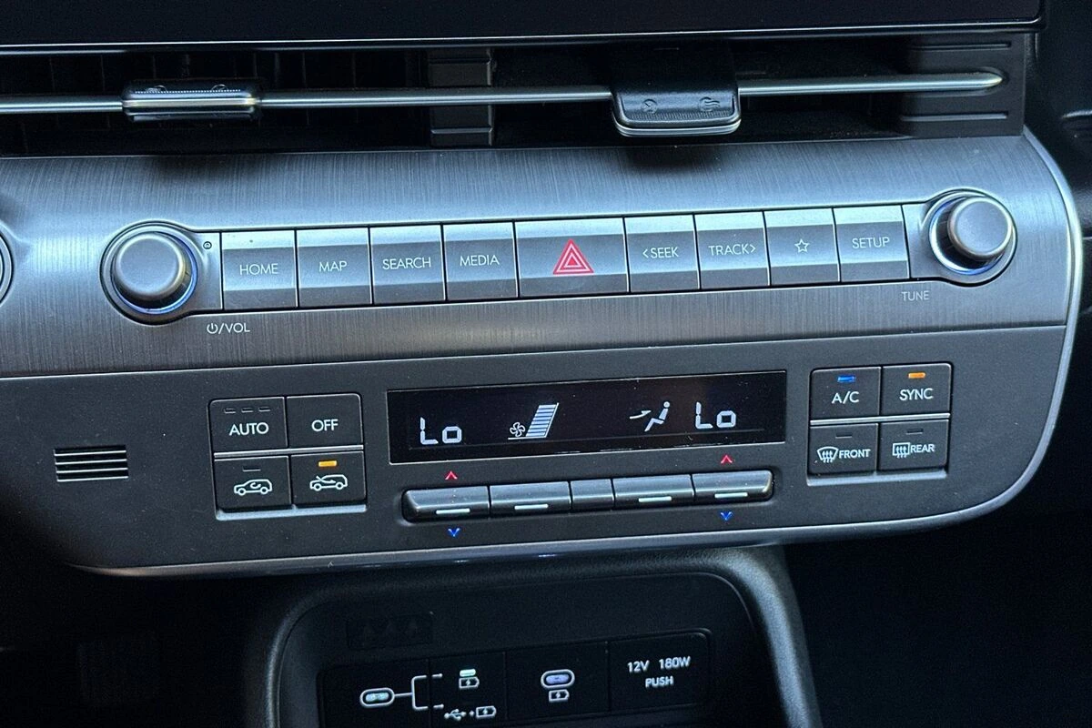 2024 Hyundai Kona SEL - Photo 20