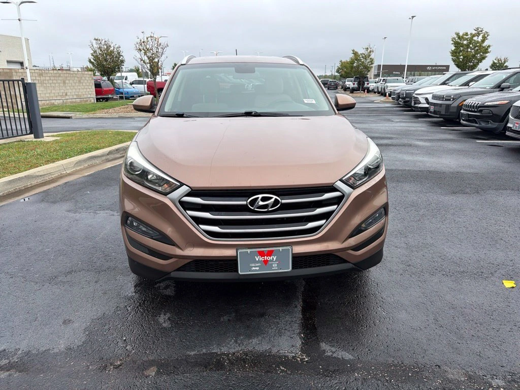 Used 2017 Hyundai Tucson SE with VIN KM8J3CA46HU290923 for sale in Kansas City