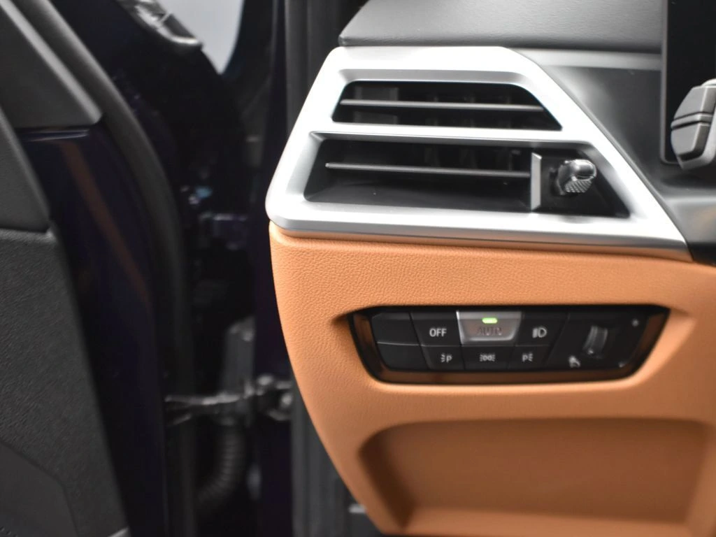 2026 BMW 3 Series 330i - Photo 29