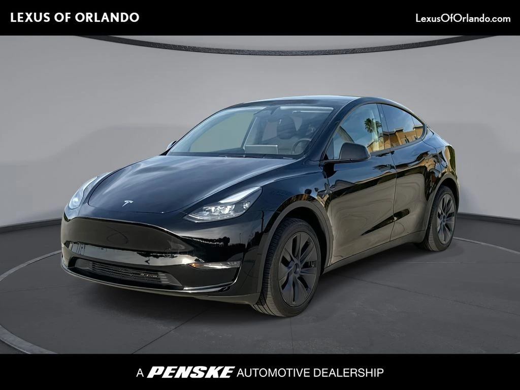 2024 Tesla Model Y Long Range Rear Wheel Drive's photo