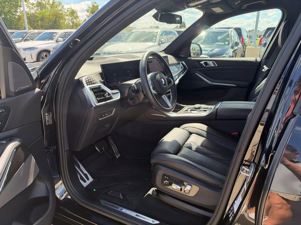 2026 BMW X7 M60i - Photo 12