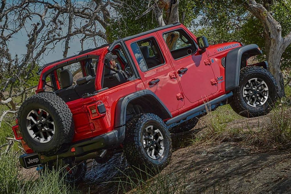 2025 Jeep Wrangler Rubicon Exterior Passenger Side Rear Profile