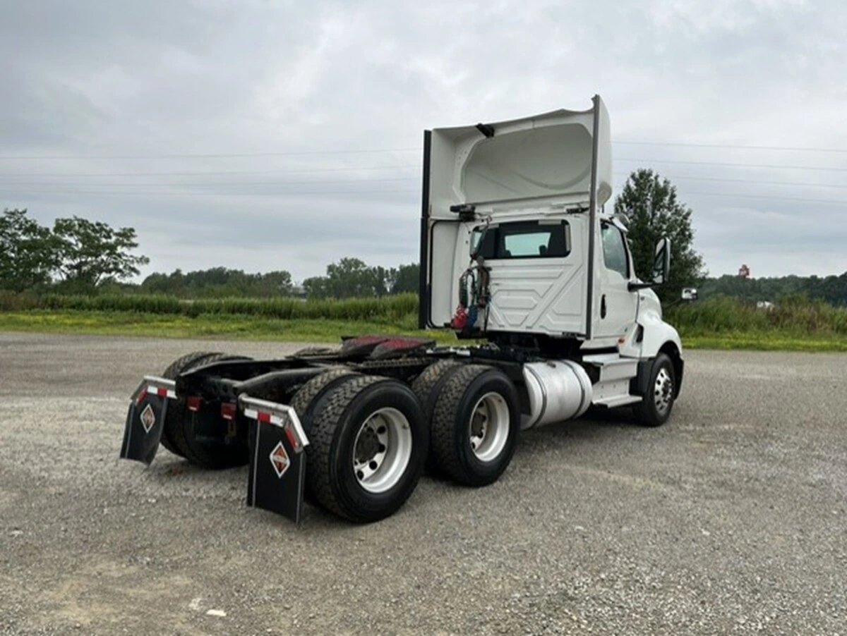 2019 International LT in Erie, PA — photo 4