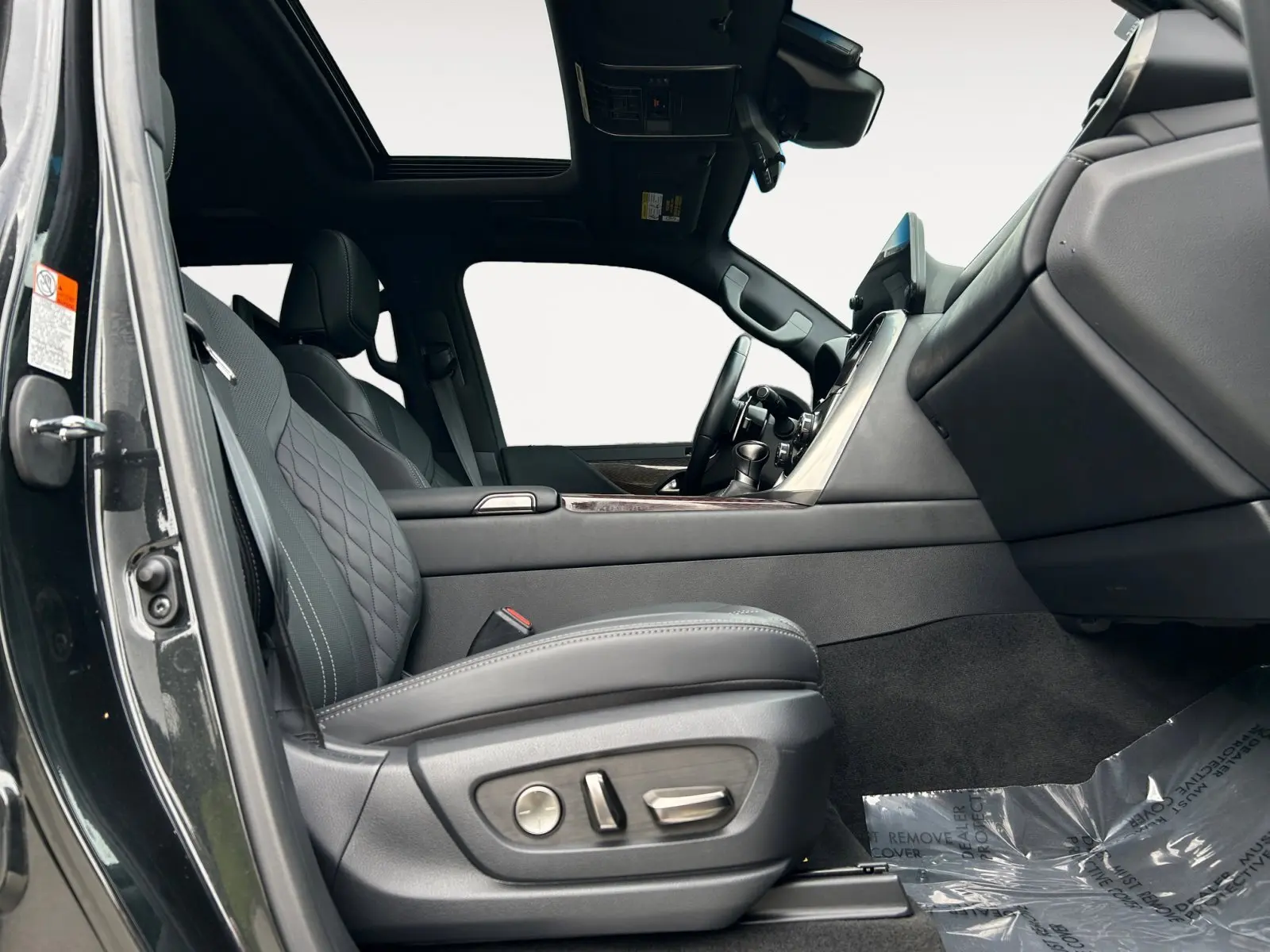 2023 Lexus LX 600 Ultra Luxury photo 15