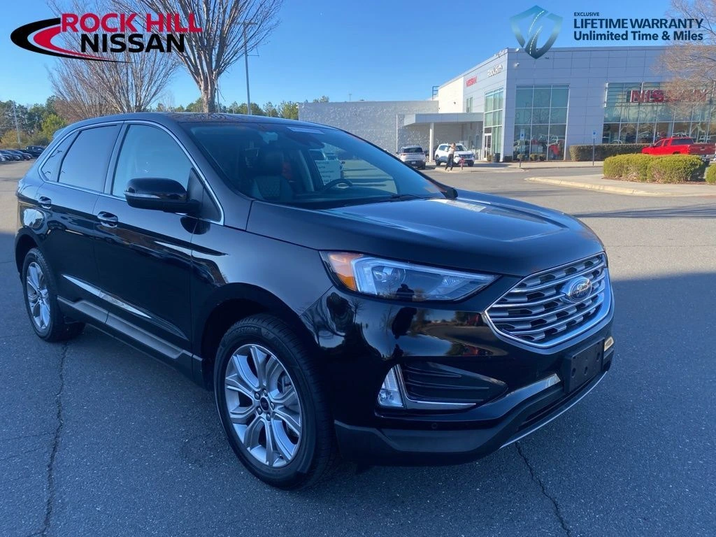 2023 Ford Edge Titanium's photo