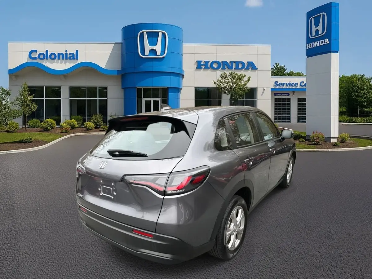 2023 Honda HR-V LX photo 2