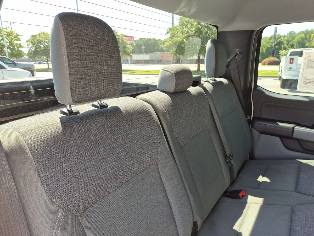 2025 Ford F-150 XLT - Photo 25