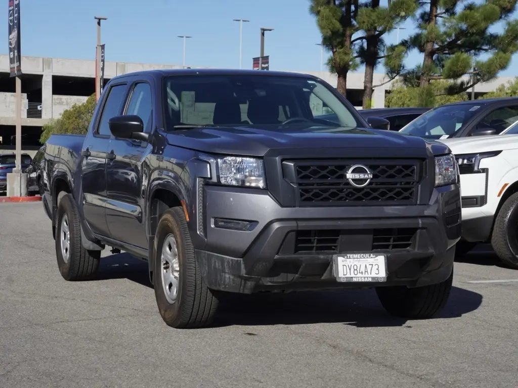 2024 Nissan Frontier S's photo