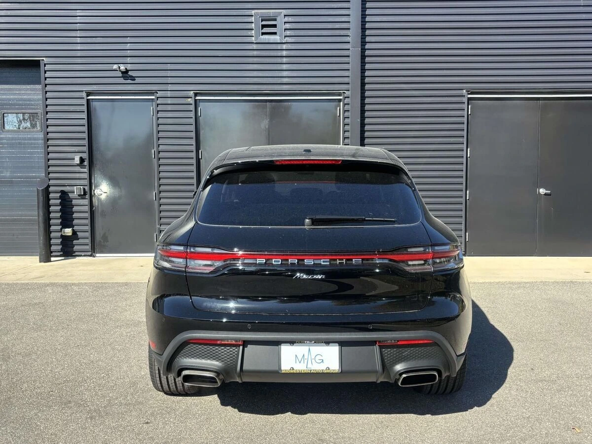 2026 Porsche Macan Base - Photo 9
