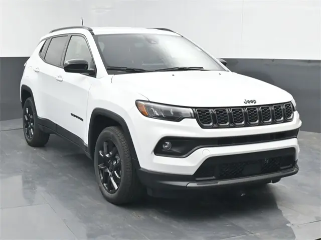 2026 Jeep Compass Altitude's photo