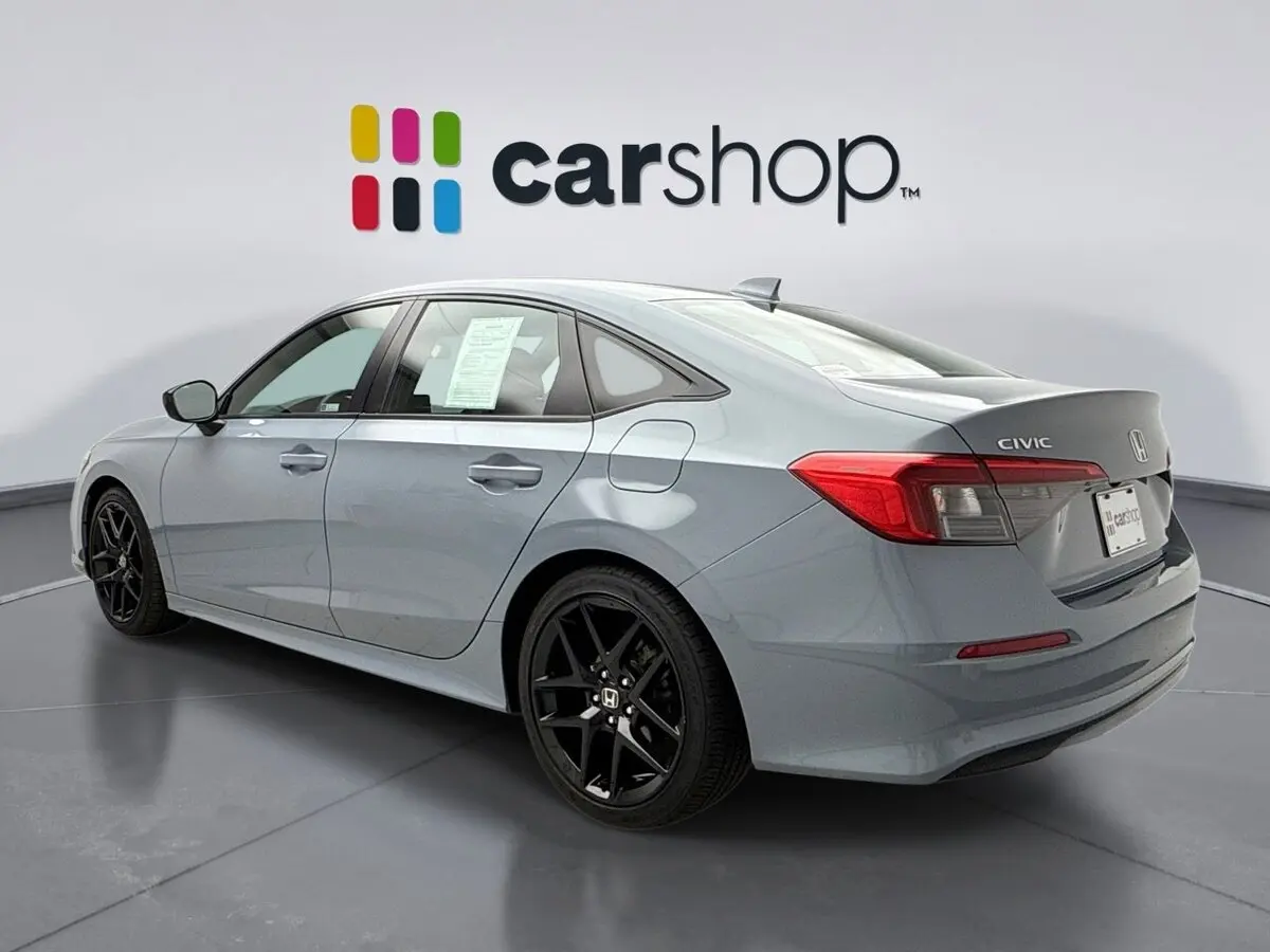 2024 Honda Civic Sport photo 2