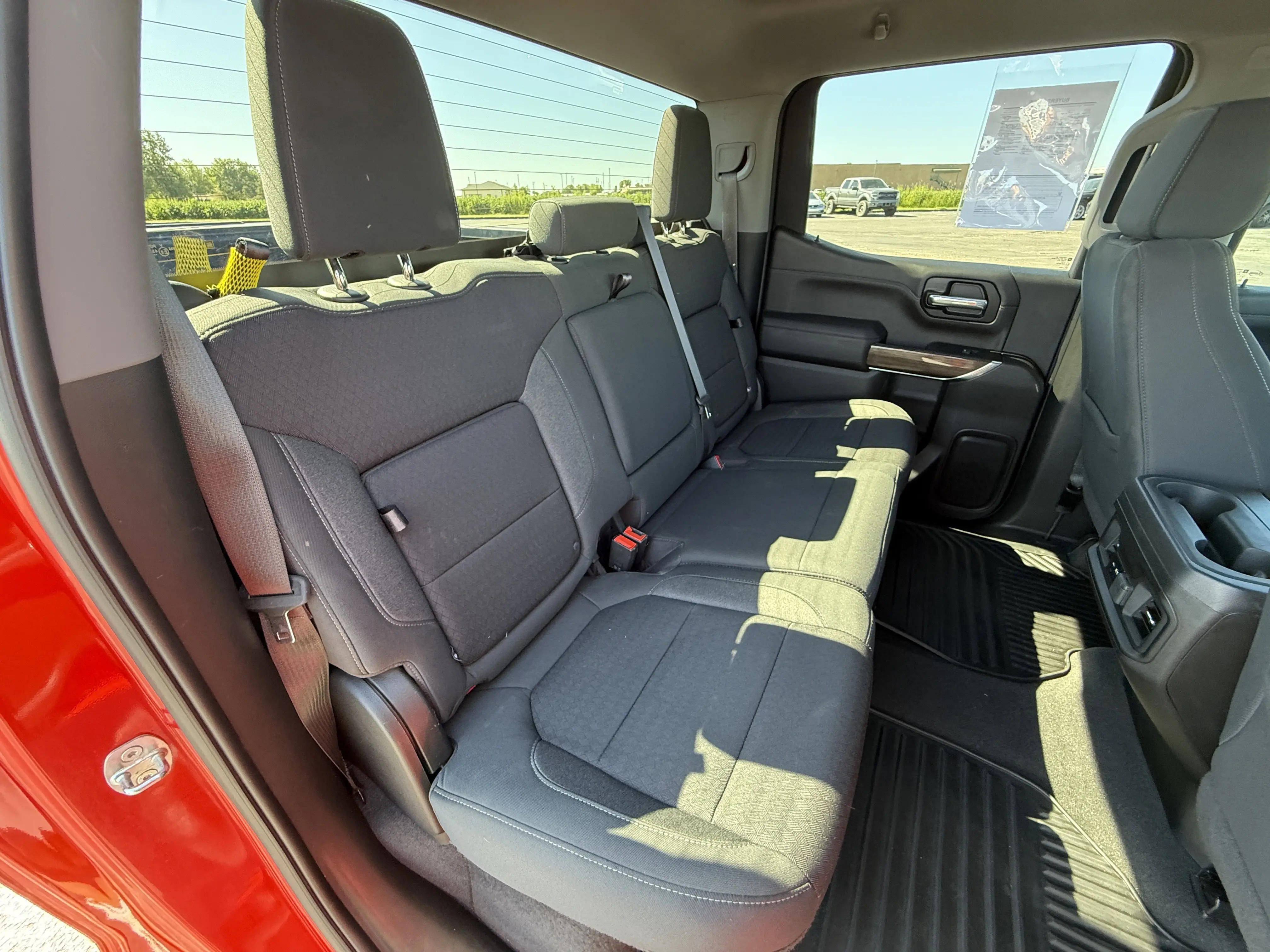 2022 Chevrolet Silverado 1500 RST photo 13