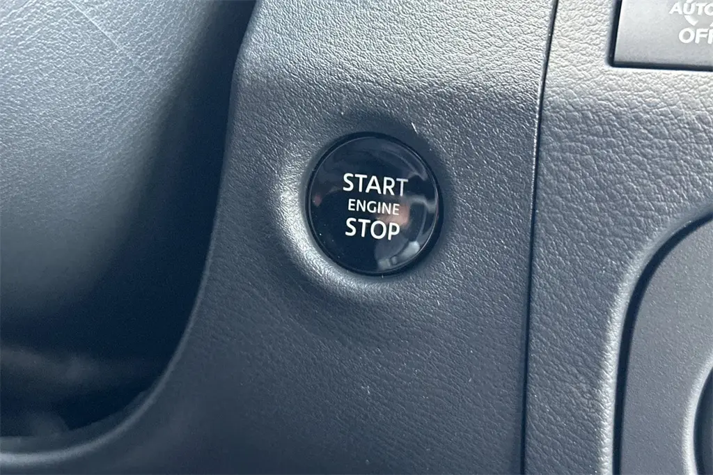 2026 Nissan Frontier SV photo 18