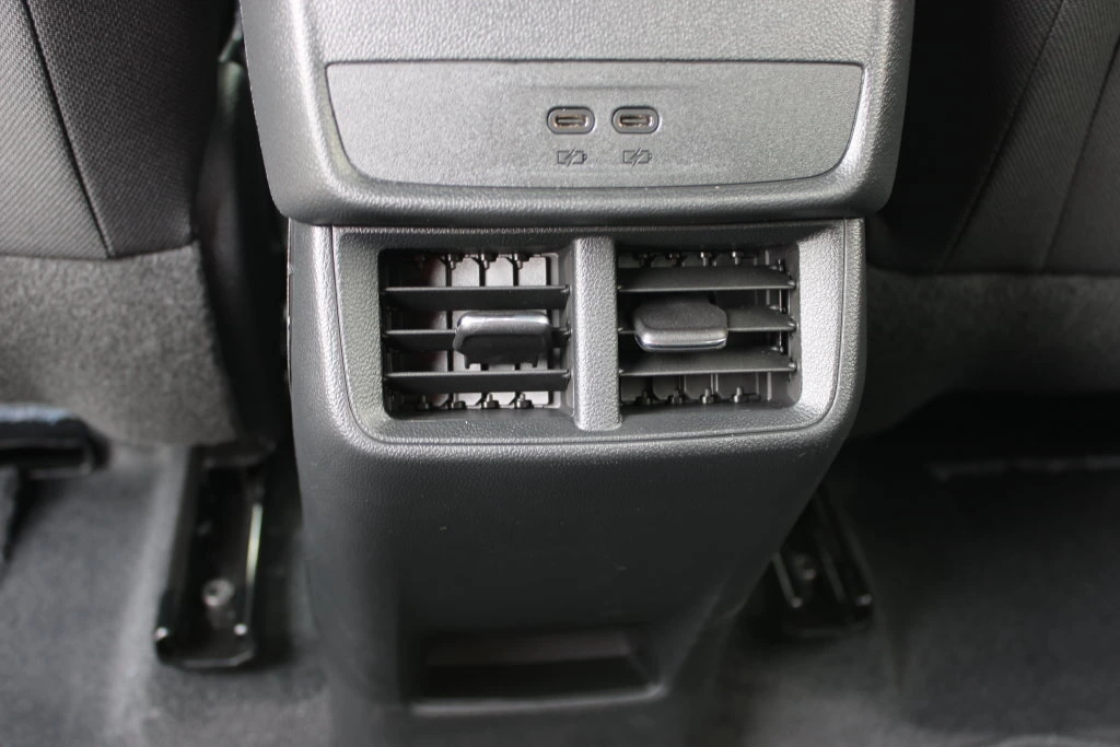 2027 Chevrolet Equinox LT - Photo 31