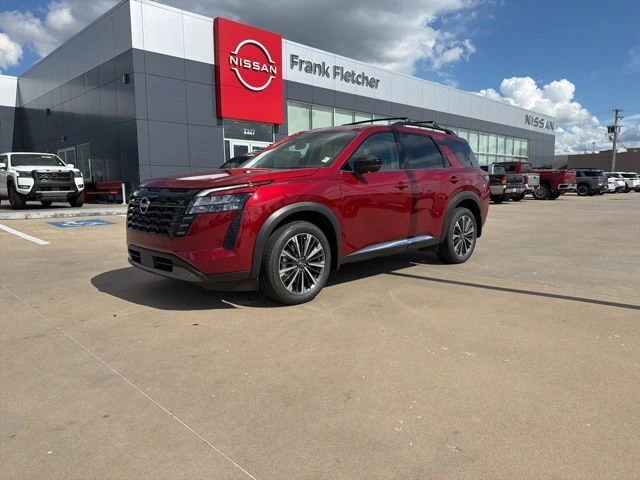2026 Nissan Pathfinder Platinum 4WD's photo