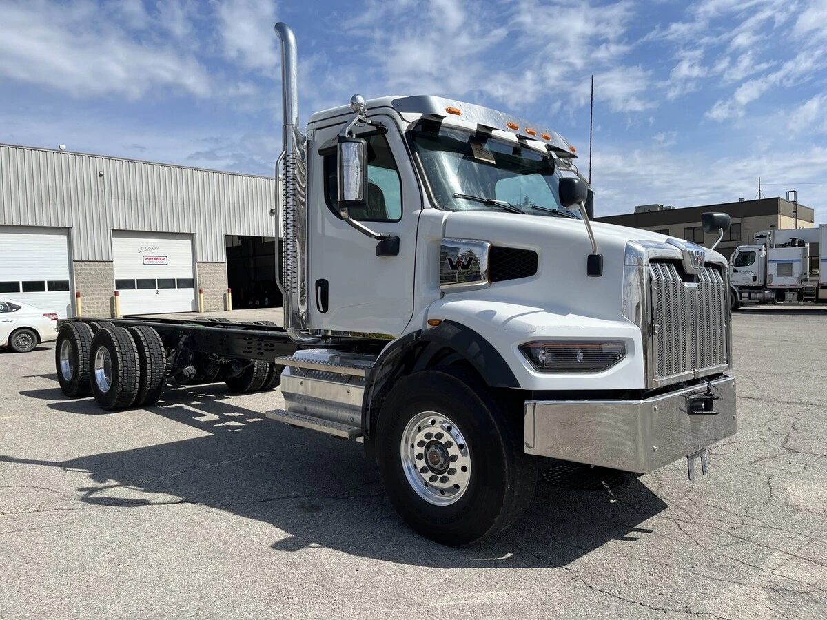 2027 Western Star 47X — photo 6