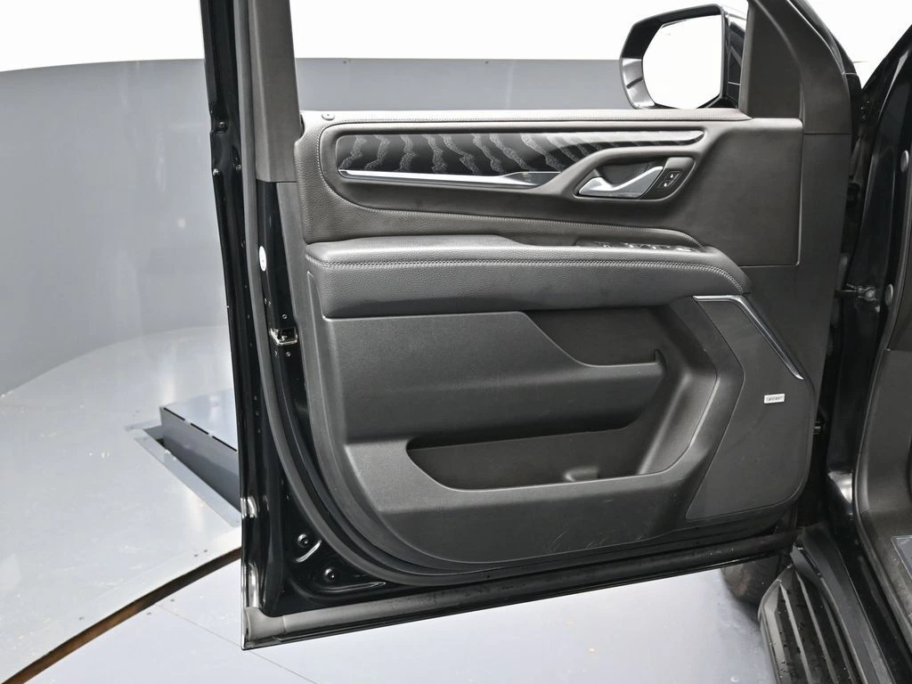 2024 GMC Yukon Denali - Photo 34