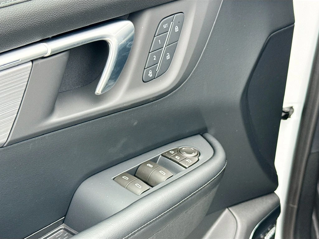 2026 Buick Enclave Preferred - Photo 18