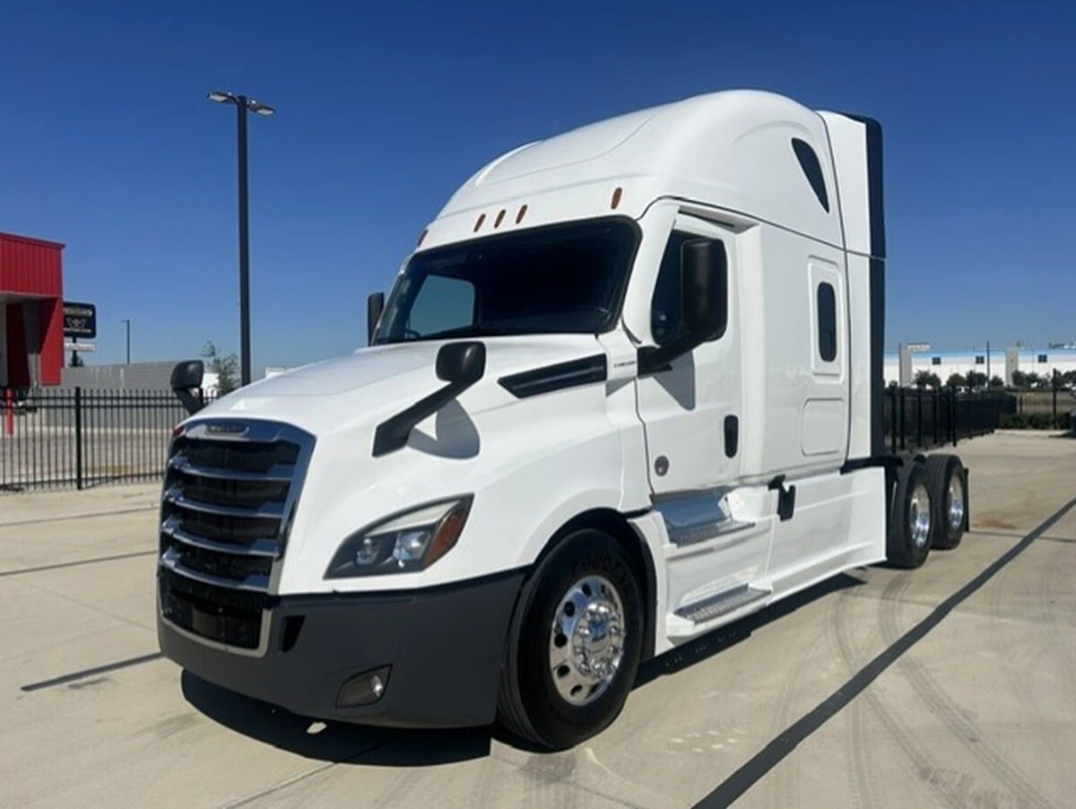 2025 Freightliner Cascadia