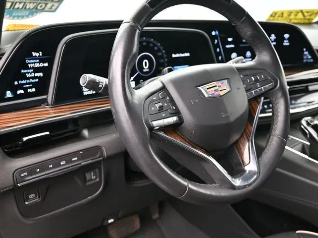 2023 Cadillac Escalade ESV Premium Luxury photo 15