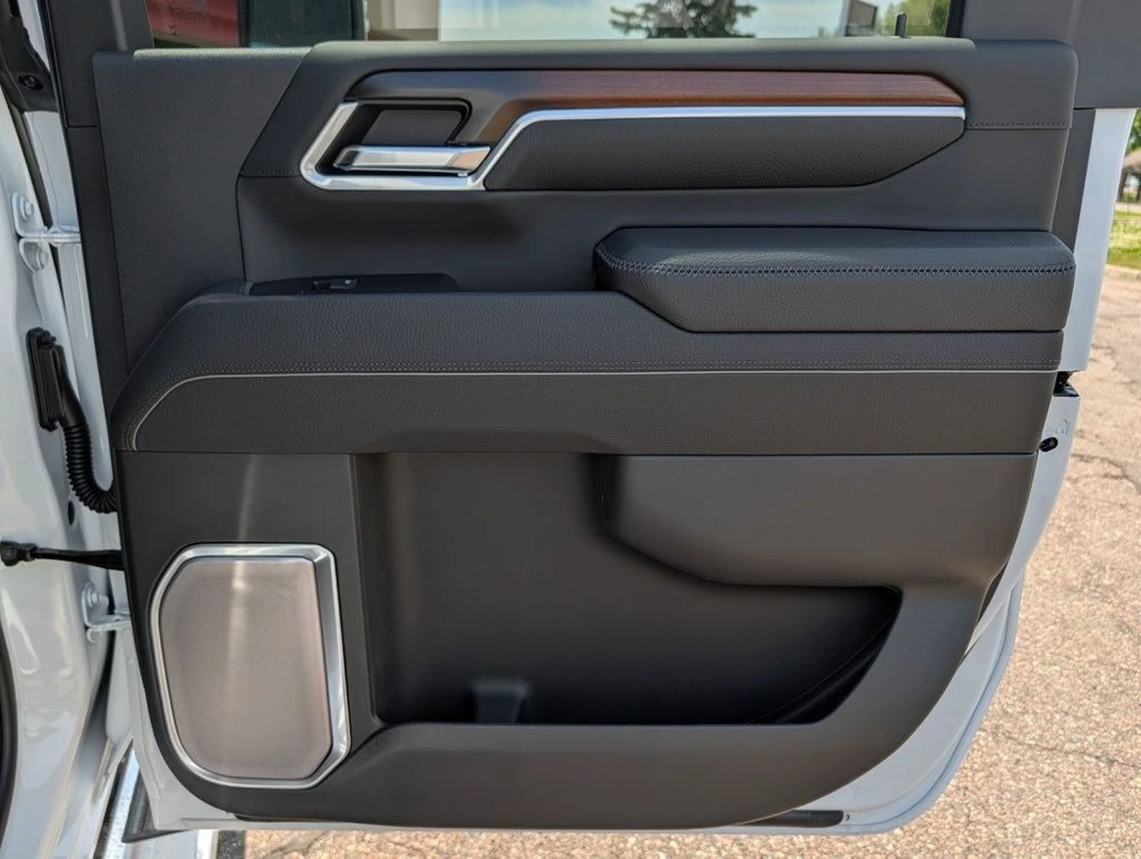 2026 GMC Sierra 3500HD Denali - Photo 25