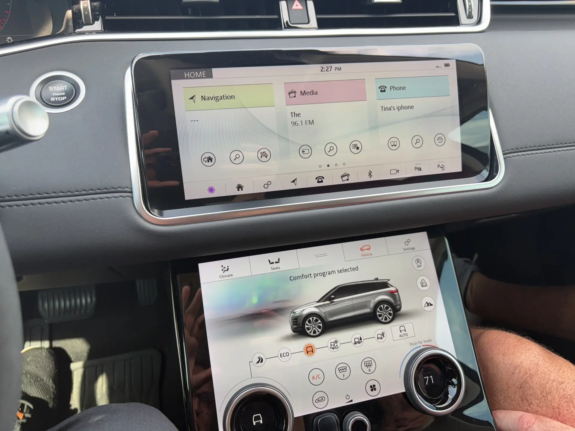 2020 Land Rover Range Rover Evoque SE photo 6