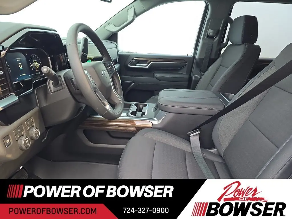 2026 Chevrolet Silverado 2500HD LT photo 4